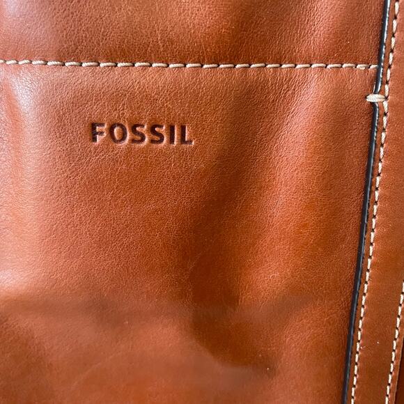 Fossil Carmen Leather Tote Brandy Crossbody Strap Adjustable EUC - Picture 2 of 6